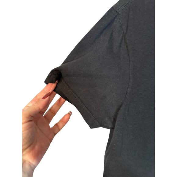 District Black Short Sleeve Santarpios Pizza East Boston T-Shirt Women Sz M - Picture 5 of 6